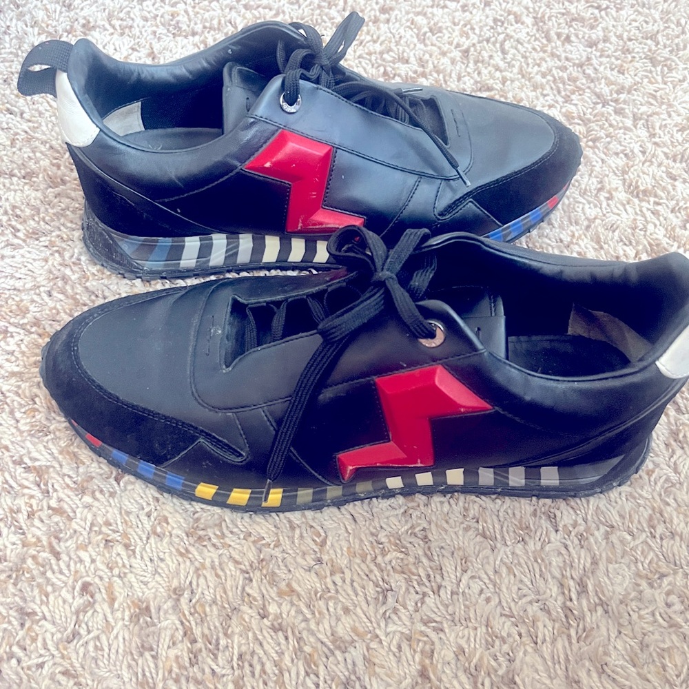 Gently used Fendi shoes Men’s size 9 US